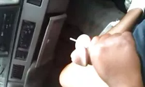 Qara ana mənə kömək  ...