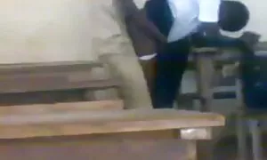 Sinifdəki afrikalı y ...
